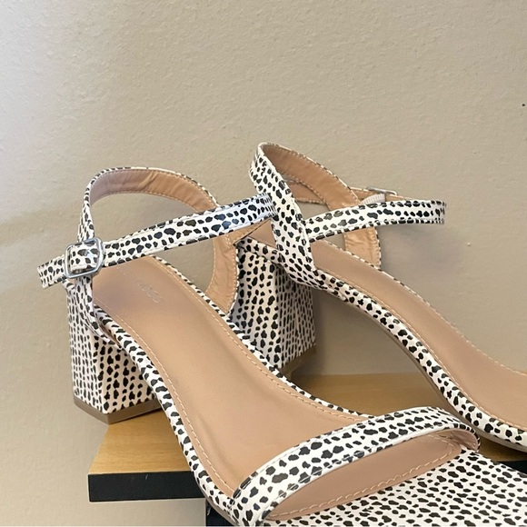Maurice’s Domination Black & White Patterned Block Heels Size 9.5 - Picture 14 of 16